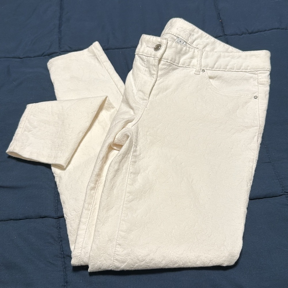 Cache White SZ 4 Skinny Straight Leg Jeans